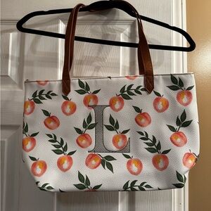 Thirty One embroidered “L” purse